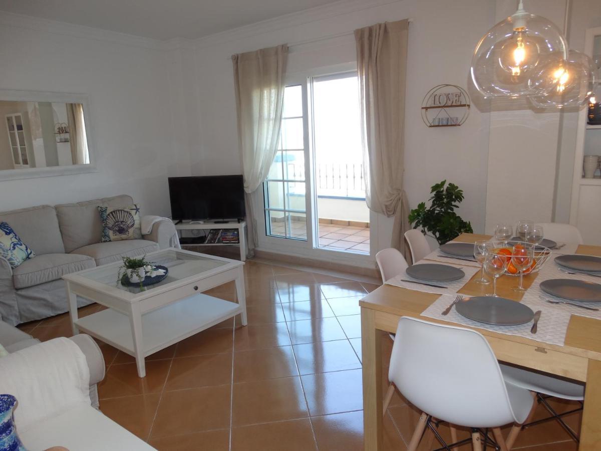 דירות איסלה קנלה Beautiful Penthouse With Ocean And Marina Views מראה חיצוני תמונה
